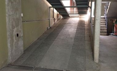 Oportunidad Venta Cochera Cubierta Sobre Avenida. Lourdes
