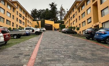 Departamento en venta en Tetelpan en condominio arbolado con alberca