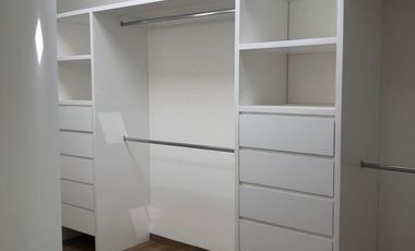 Casa en venta con amplios espacios  (Bosque Real)