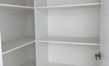 Casa en venta con amplios espacios  (Bosque Real)