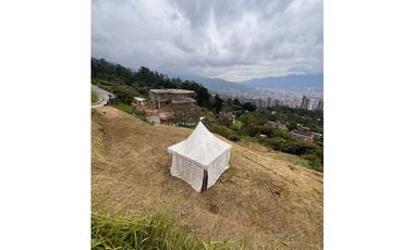 HERMOSO LOTE CON VISTA A LA CIUDAD A LA VENTA EN UNIDAD CERRADA