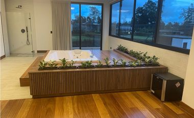 Casa Campestre en Venta en Rionegro Sector Llano Grande