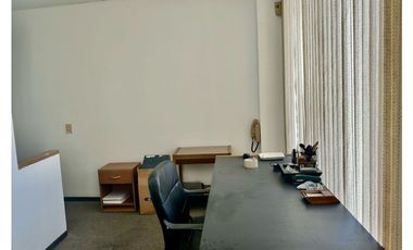 VENTA OFICINA 26m2 UNICENTRO