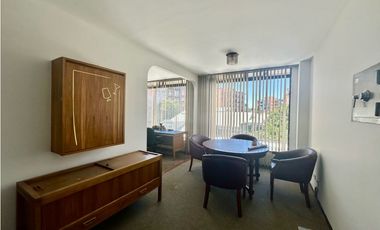 VENTA OFICINA 26m2 UNICENTRO