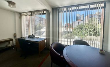 VENTA OFICINA 26m2 UNICENTRO
