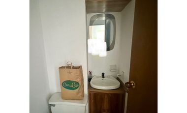 VENTA OFICINA 26m2 UNICENTRO