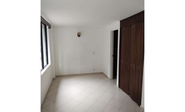 CASA PARA ARRENDAR EN EL POBLADO