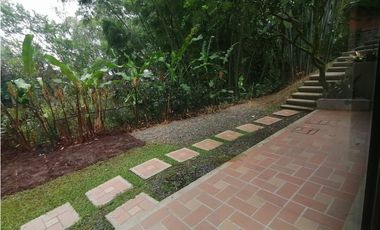 CASA PARA ARRENDAR EN EL POBLADO