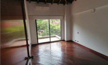 CASA PARA ARRENDAR EN EL POBLADO