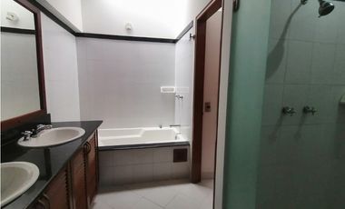 CASA PARA ARRENDAR EN EL POBLADO