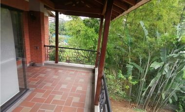 CASA PARA ARRENDAR EN EL POBLADO