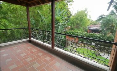 CASA PARA ARRENDAR EN EL POBLADO