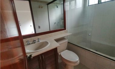 CASA PARA ARRENDAR EN EL POBLADO