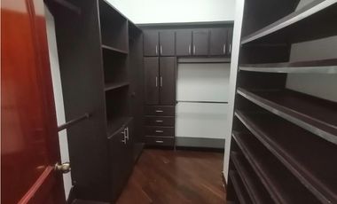 CASA PARA ARRENDAR EN EL POBLADO