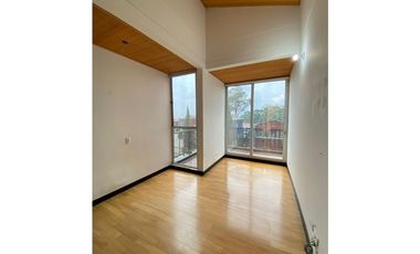 Casa  en  Arriendo Envigado Sector Loma de Zuñiga