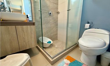 SE VENDE APARTAMENTO EN MONTU - MARBELLA