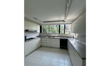 Apartamento Penthouse en Arriendo Poblado Sector Loma de los Gonzalez