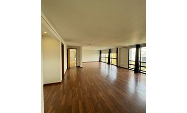 Apartamento Penthouse en Arriendo Poblado Sector Loma de los Gonzalez