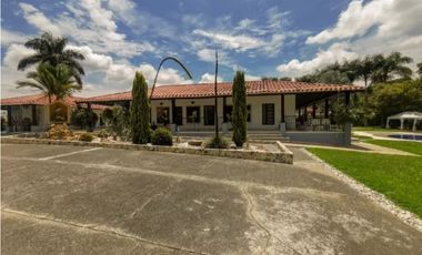 Casa campestre en condominio para la venta en Cerritos, Pereira!!!