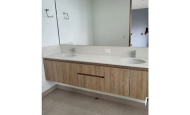 Casa Duplex en Arriendo en Envigado Sector La Calleja