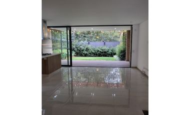 Casa Duplex en Arriendo en Envigado Sector La Calleja