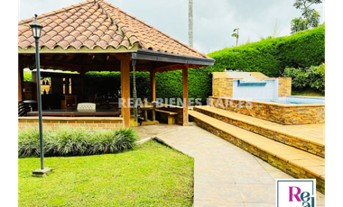 VENDO ESPECTACULAR FINCA EN EL CARMEN DE VIBORAL