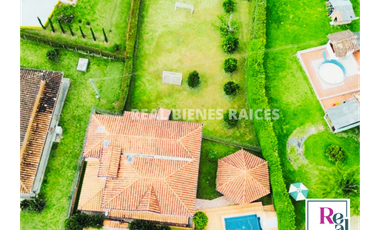 VENDO ESPECTACULAR FINCA EN EL CARMEN DE VIBORAL