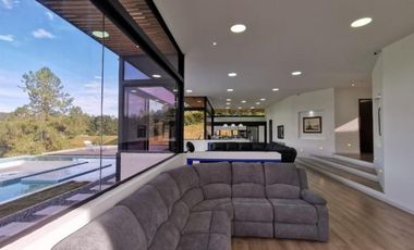 Casa Amoblada en Arriendo en Poblado Sector Palmas