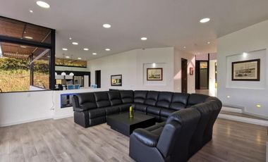 Casa Amoblada en Arriendo en Poblado Sector Palmas