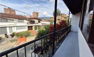 Casa Comercial en Arriendo Medellín Sector Estadio