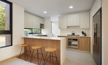 Apartamento en Arriendo/ Venta Medellín Sector Cola del Zorro