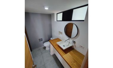 Casa Independiente en Arriendo Envigado sector Loma de las Brujas