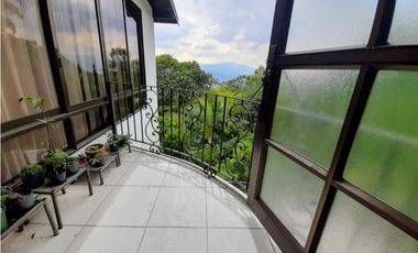 Casa en Arriendo Envigado Sector Loma el Atravezado