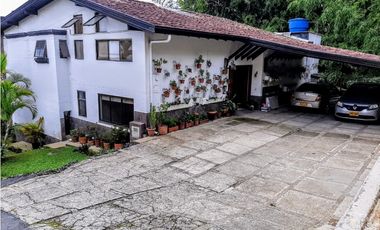 Casa en Arriendo Envigado Sector Loma el Atravezado