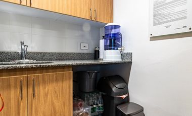 Oficina en Arriendo en Medellín Sector Los Parras