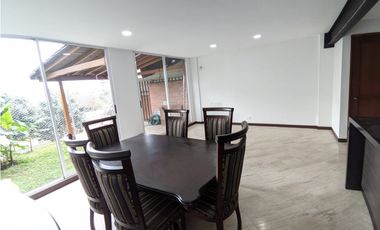 Casa en Arriendo en Envigado Sector Bosque el Chuscal