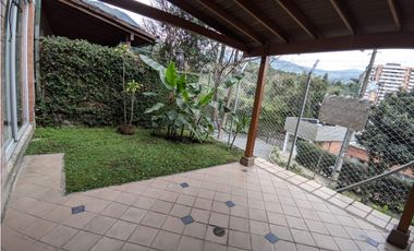 Casa en Arriendo en Envigado Sector Bosque el Chuscal