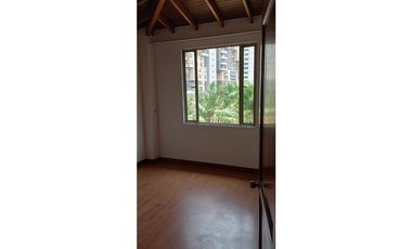 Casa Duplex en Arriendo Sabaneta Sector Las Flores