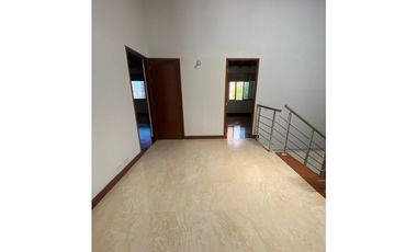 Casa Duplex en Arriendo Envigado Sector Loma del Chocho