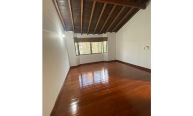 Casa Duplex en Arriendo Envigado Sector Loma del Chocho