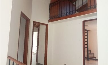 Casa Duplex en arriendo Envigado Sector Loma del Esmeraldal
