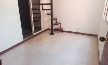 Casa Duplex en arriendo Envigado Sector Loma del Esmeraldal
