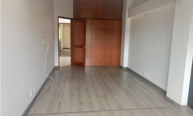Casa Duplex en arriendo Envigado Sector Loma del Esmeraldal