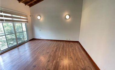Casa Duplex en Arriendo Envigado Sector El Esmeraldal