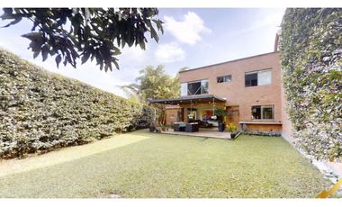 Casa Duplex en Arriendo en Envigado Sector Loma del Esmeraldal