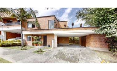 Casa Duplex en Arriendo en Envigado Sector Loma del Esmeraldal