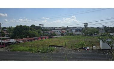 Se Vende de Terreno Comercial de 2,314M2 en La Siesta de Tocumen