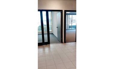 oficina disponible en renta