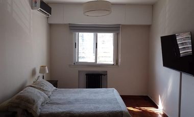 Casa en venta - 3 dormitorios 3 baños  - 400mts2 - Adrogue