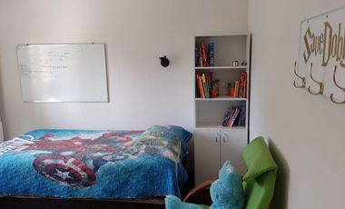 Casa en venta - 3 dormitorios 3 baños  - 400mts2 - Adrogue